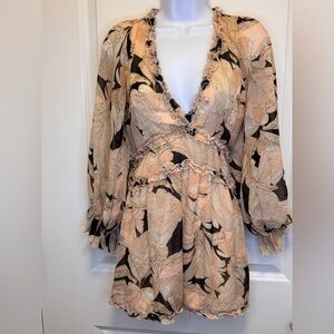 Luxxel Black and Cream Floral Long Sleeve Dress